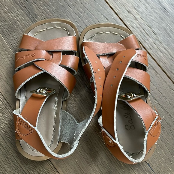 Toddler Saltwater Sandals - Picture 1 of 3